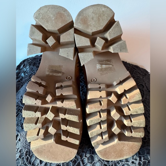 SOLD - Picture 6 of 7